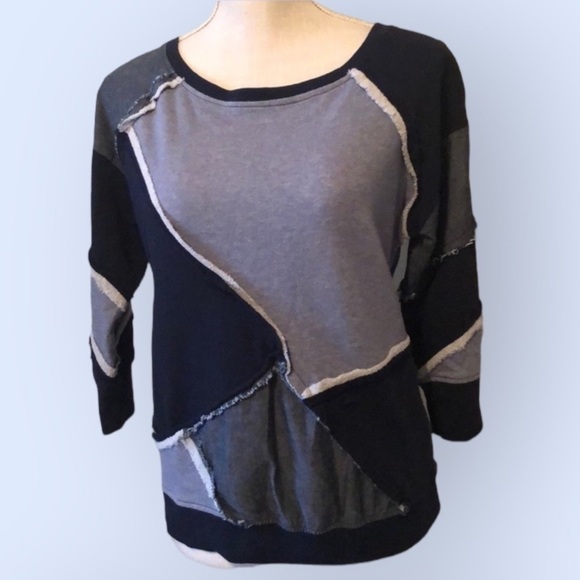 Blu clover ( nwot)blue patch pullover top, Sm - Picture 1 of 7